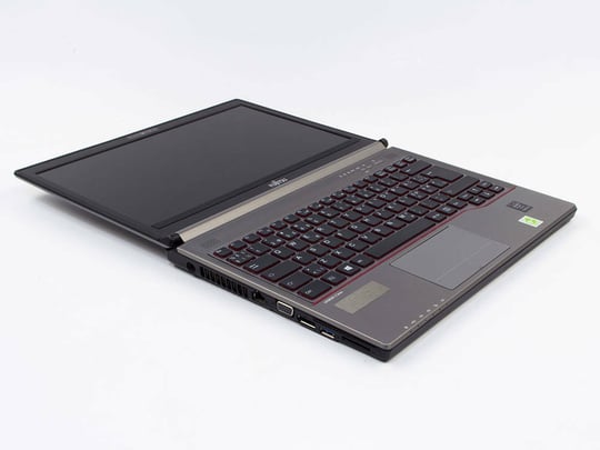 Notebook-Fujitsu-LifeBook-E734-4